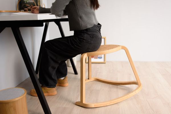 TRIRO_Rocking Stool_2026pm_09